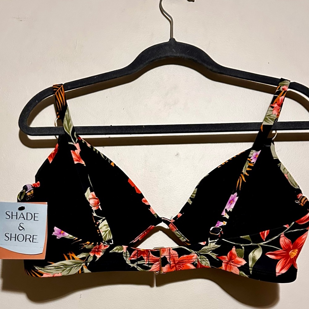 NWT Shade & Shore Underwire Bikini Top Bra Sized 38DD- black tropical floral - Picture 2 of 3
